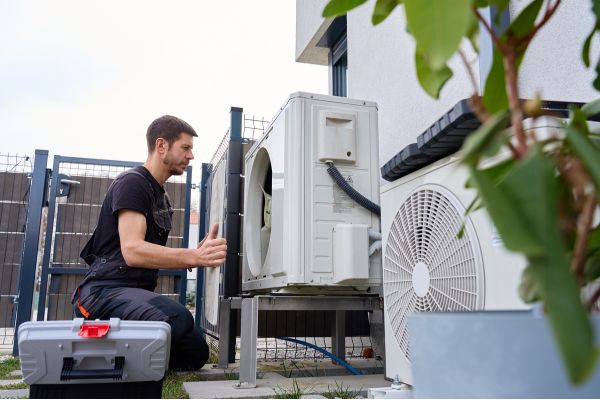 Installation PAC - SFIEET chauffagiste Courbevoie 92 Hauts de Seine
